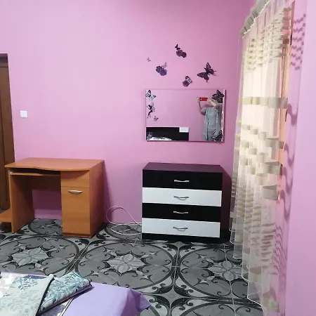Ана-Мария Zakhari-Stoyanovo